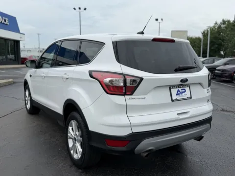 More photos of 2017 FORD ESCAPE SE GAS SAVER GREAT VALUE at Auto Palace, OH