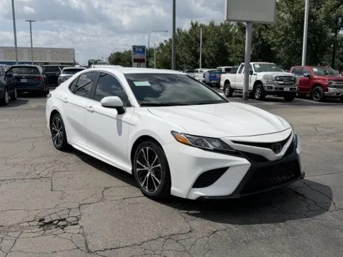 Another view of 2020 TOYOTA CAMRY SE RELIABLE CLEAN GREAT VALUE for sale in Columbus, OH at Auto Palace