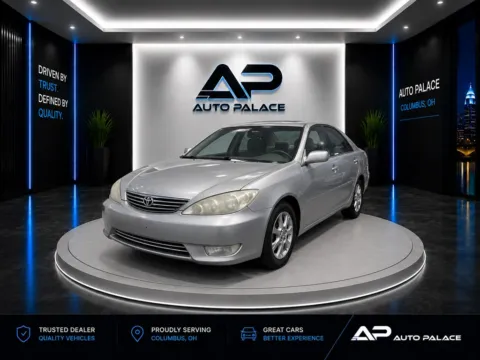 Blue 2005 TOYOTA CAMRY LE for sale in Columbus, OH