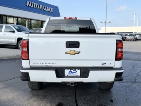More photos of 2017 CHEVROLET SILVERADO 1500 LT 4X4 V8 GREAT VALUE at Auto Palace, OH