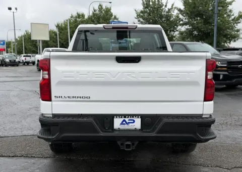 More photos of 2019 CHEVROLET SILVERADO 1500 4X4 V8 CREW CAB GREAT PRICE at Auto Palace, OH