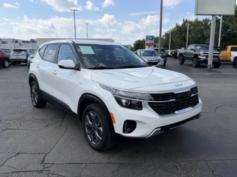 Another view of 2024 KIA SELTOS LX AWD GAS SAVER GREAT VALUE for sale in Columbus, OH at Auto Palace