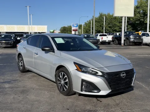 Another view of 2025 NISSAN ALTIMA S ONLY 6K MI GREAT PRICE for sale in Columbus, OH at Auto Palace