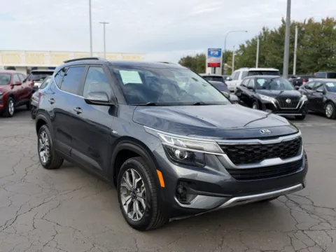 Another view of 2021 KIA SELTOS EX LEATHER ROOF AWD for sale in Columbus, OH at Auto Palace