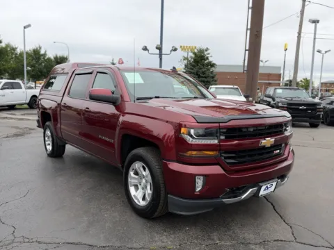 Another view of 2017 CHEVROLET SILVERADO 1500 LT 4X4 5.3L V8 Z71 CLEAN for sale in Columbus, OH at Auto Palace