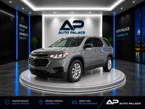 Gray 2021 CHEVROLET TRAVERSE LS for sale in Columbus, OH