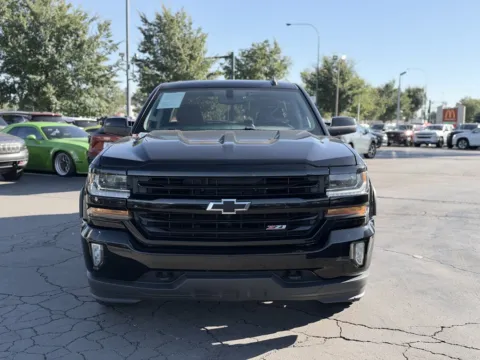 Photos of 2018 CHEVROLET SILVERADO 1500 LT 4X4 5.3L V8 Z71 CLEAN for sale in Columbus, OH at Auto Palace