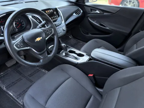Another view of 2017 CHEVROLET MALIBU LT for sale in Columbus, OH at Auto Palace