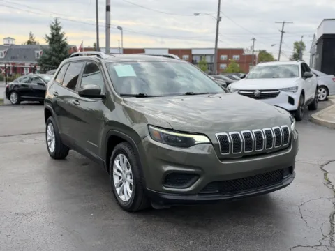 Another view of 2020 JEEP CHEROKEE LATITUDE for sale in Columbus, OH at Auto Palace