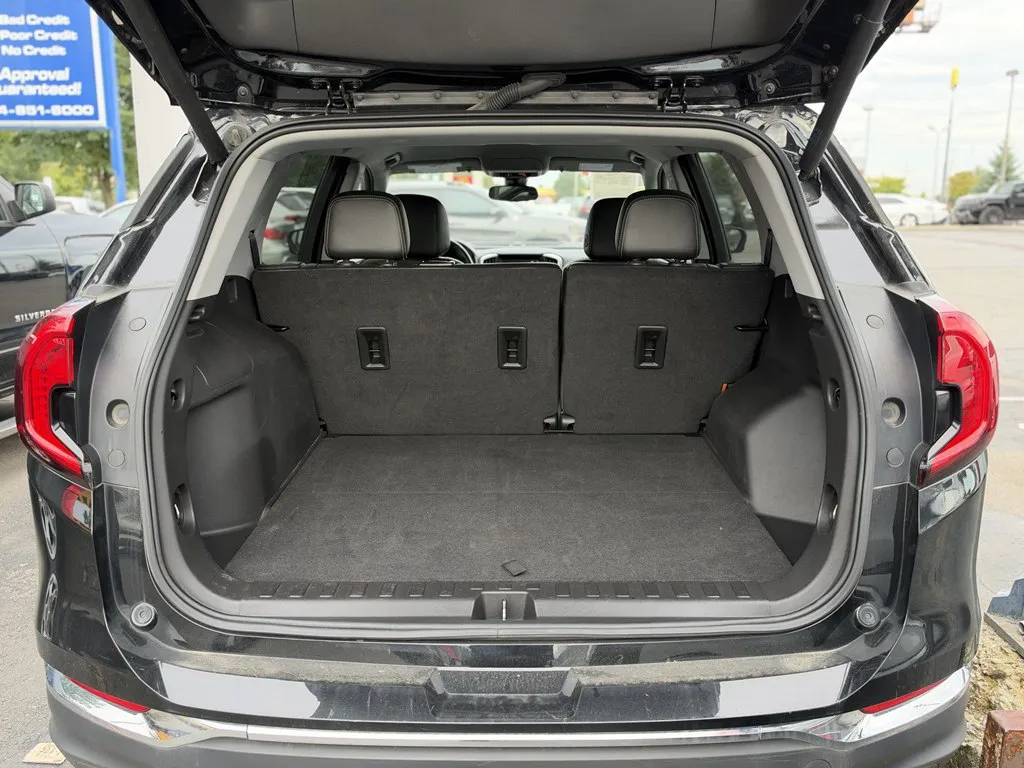 2023 GMC Terrain SLT - Photo 20