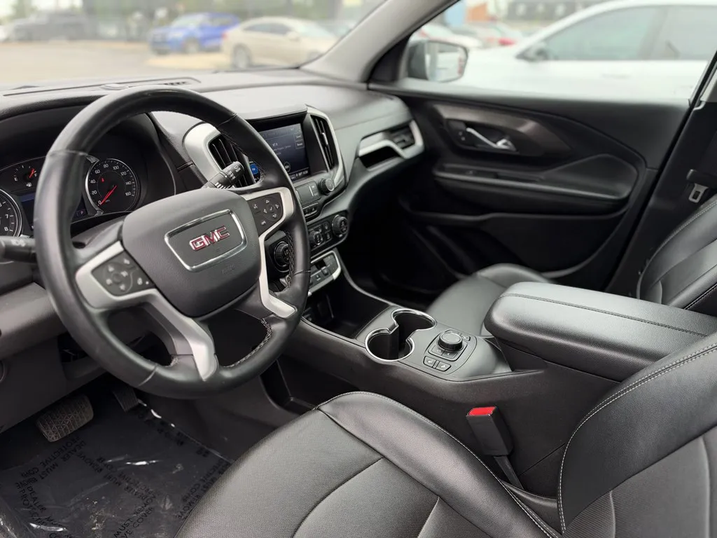 2023 GMC Terrain SLT - Photo 10