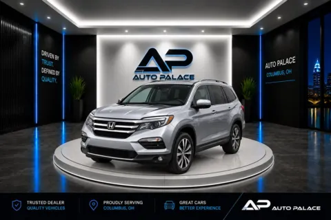 Silver 2018 HONDA PILOT ELITE for sale in Columbus, OH