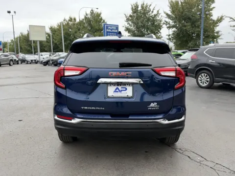 More photos of 2022 GMC TERRAIN SLT PANO ROOF LEATHER at Auto Palace, OH