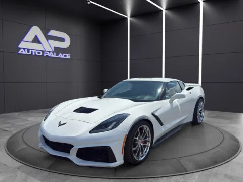 White 2017 CHEVROLET CORVETTE STINGRAY 2LT for sale in Columbus, OH