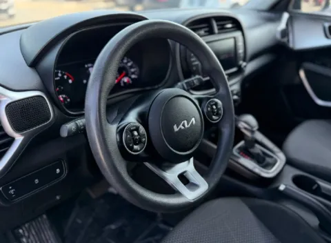 More photos of 2022 KIA SOUL LX KBB VALUE 16K WOW at Auto Palace, OH