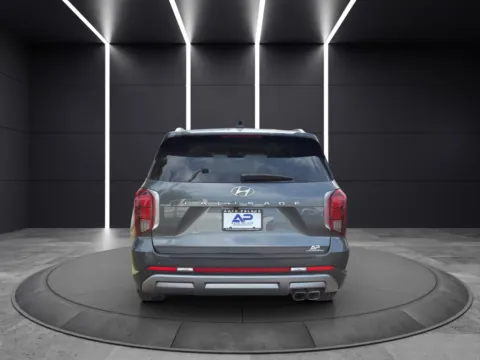 More photos of 2023 HYUNDAI PALISADE LIMITED KBB VALUE 31K at Auto Palace, OH