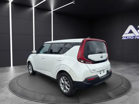 More photos of 2021 KIA SOUL LX at Auto Palace, OH