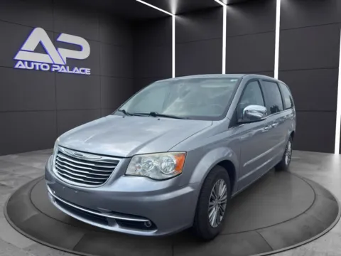 Silver 2014 CHRYSLER TOWN & COUNTRY TOURING L for sale in Columbus, OH