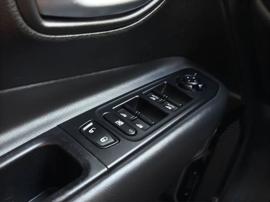 2019 Jeep Renegade Altitude Package - Photo 11