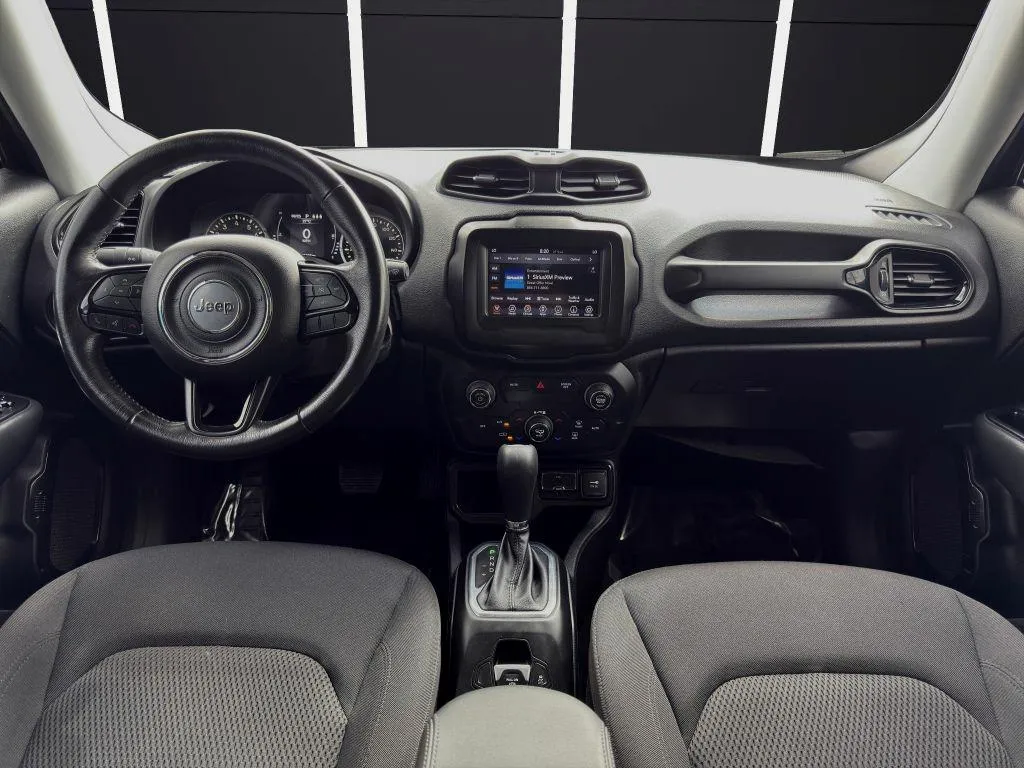 2019 Jeep Renegade Altitude Package - Photo 13