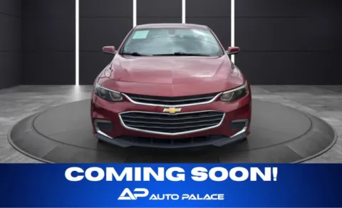 Red 2018 CHEVROLET MALIBU LT for sale in Columbus, OH