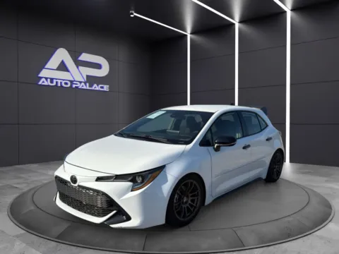 White 2020 TOYOTA COROLLA SE NIGHTSHADE EDITION for sale in Columbus, OH