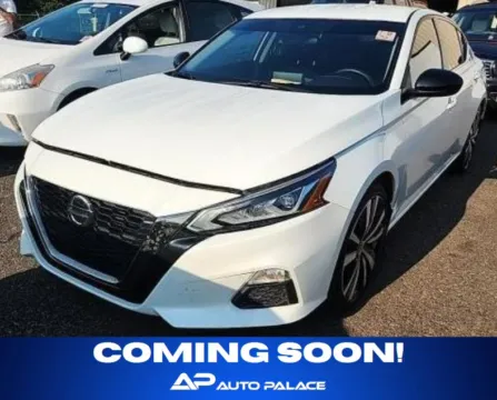 White 2022 NISSAN ALTIMA SR KBB VALUE 20K WOW for sale in Columbus, OH