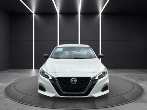 Photos of 2022 NISSAN ALTIMA SR KBB VALUE 20K WOW for sale in Columbus, OH at Auto Palace