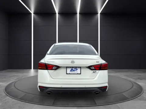 More photos of 2022 NISSAN ALTIMA SR KBB VALUE 20K WOW at Auto Palace, OH