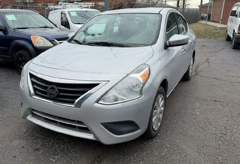 Silver 2016 NISSAN VERSA S for sale in Columbus, OH