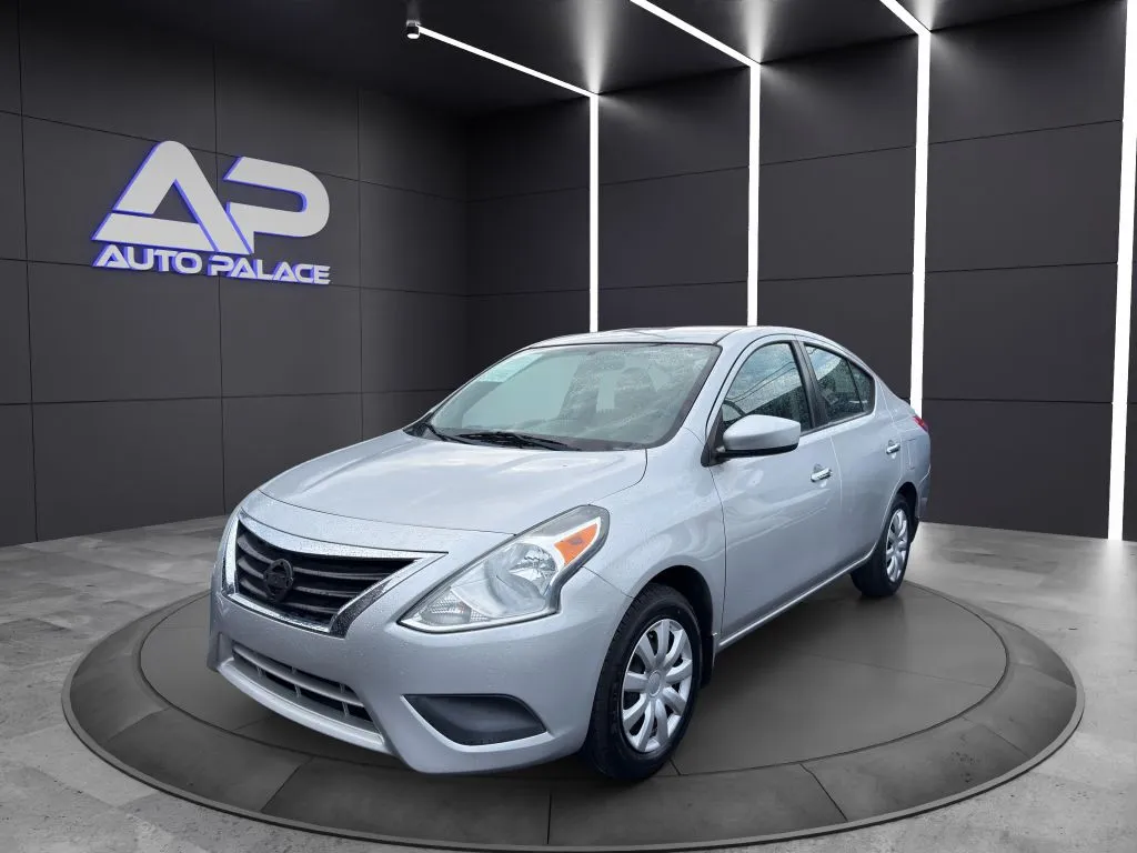Silver 2016 NISSAN VERSA S for sale in Columbus, OH