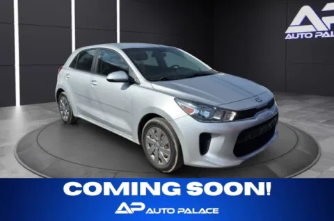 Silver 2020 KIA RIO LX KBB VALUE 12,5K WOW for sale in Columbus, OH