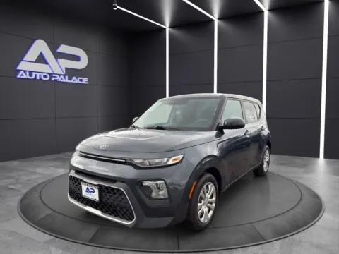 Blue 2020 KIA SOUL LX for sale in Columbus, OH