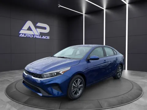 Blue 2022 KIA FORTE LXS KBB VALUE 17K WOW for sale in Columbus, OH