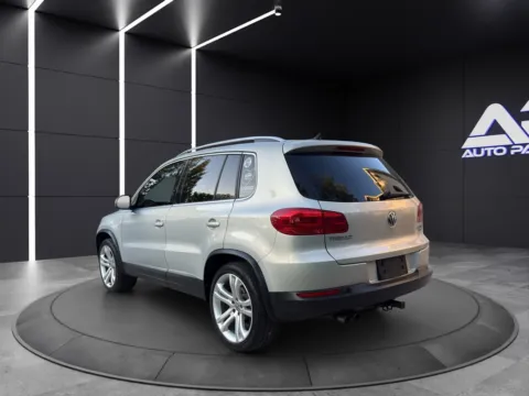 More photos of 2012 VOLKSWAGEN TIGUAN S at Auto Palace, OH