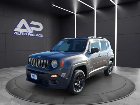 Gray 2018 JEEP RENEGADE LATITUDE for sale in Columbus, OH