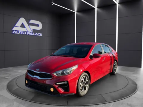 Red 2019 KIA FORTE FE VERY CLEAN SERVICED for sale in Columbus, OH