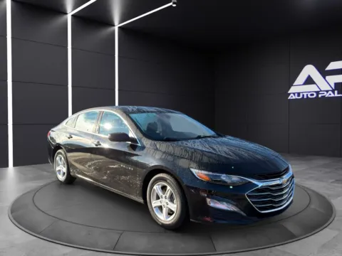 Another view of 2023 CHEVROLET MALIBU LT for sale in Columbus, OH at Auto Palace