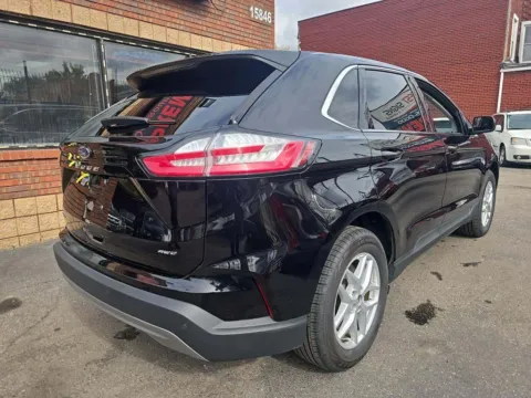 Photos of 2024 FORD EDGE SEL KBB VALUE 24K for sale in Columbus, OH at Auto Palace