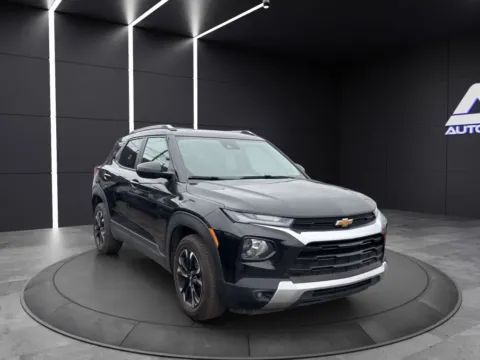 Photos of 2022 CHEVROLET TRAILBLAZER LT for sale in Columbus, OH at Auto Palace