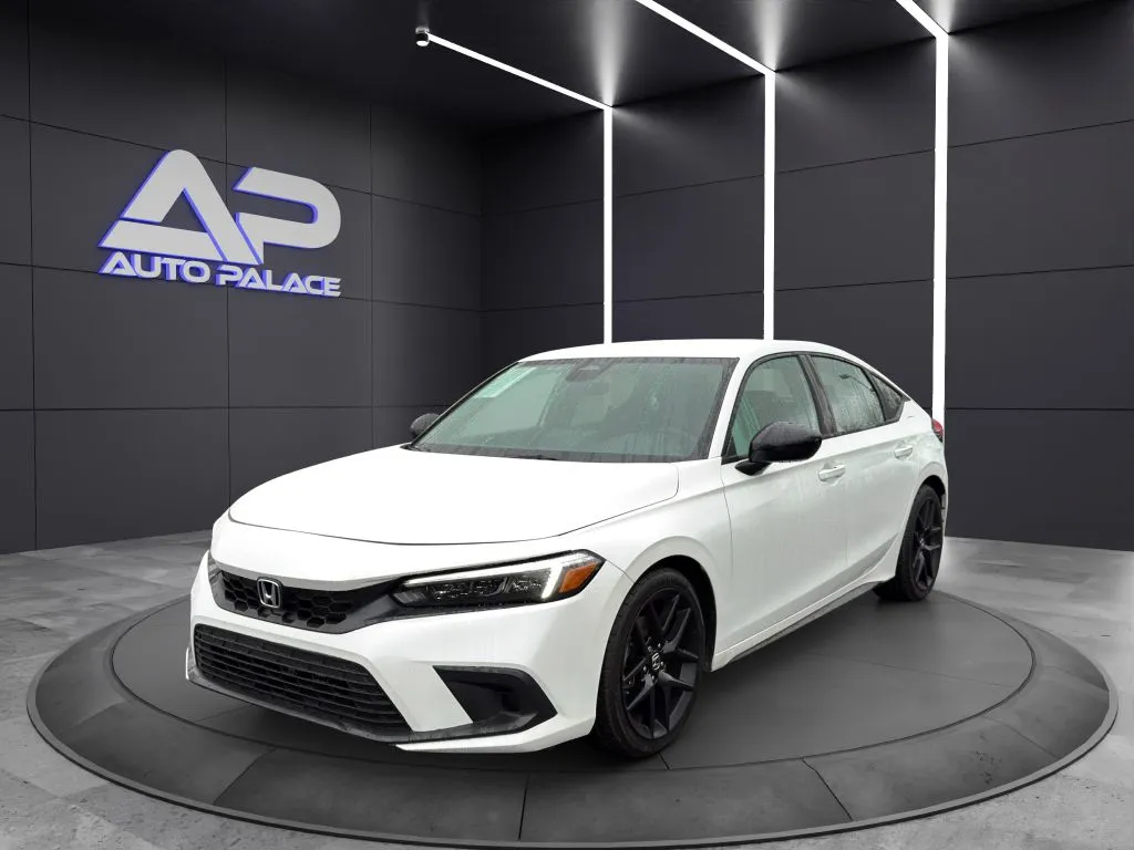 2023 Honda Civic Hatchback Sport's photo