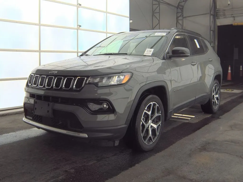 Gray 2024 JEEP COMPASS LIMITED for sale in Columbus, OH