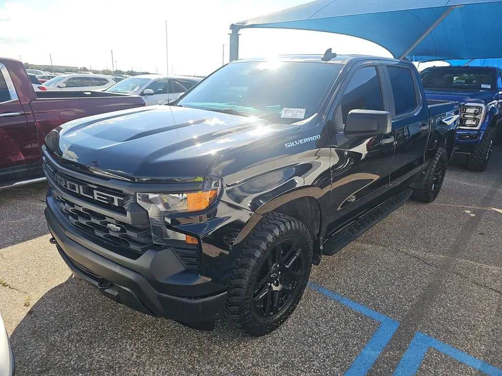 Black 2023 CHEVROLET SILVERADO 1500 CUSTOM for sale in Columbus, OH