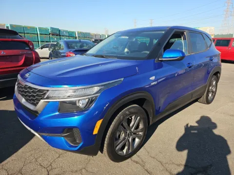 Blue 2021 KIA SELTOS LX for sale in Columbus, OH