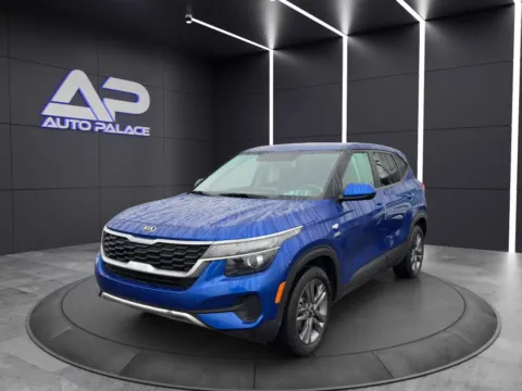 Blue 2021 KIA SELTOS LX for sale in Columbus, OH