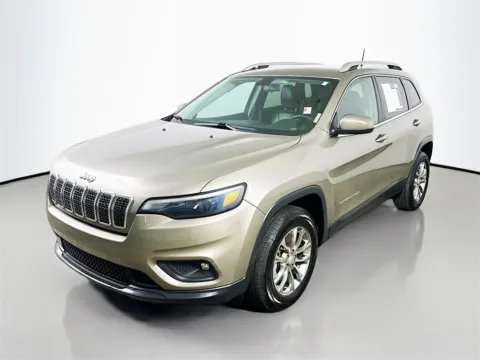Another view of 2019 Jeep Cherokee Latitude Plus for sale in Summerville, SC at Automaxx of the Carolinas
