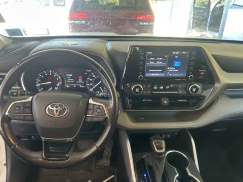 More photos of 2020 Toyota Highlander XLE at Automaxx of the Carolinas, SC