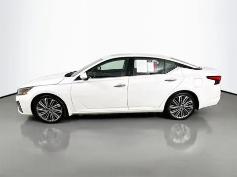 More photos of 2024 Nissan Altima 2.5 SL at Automaxx of the Carolinas, SC