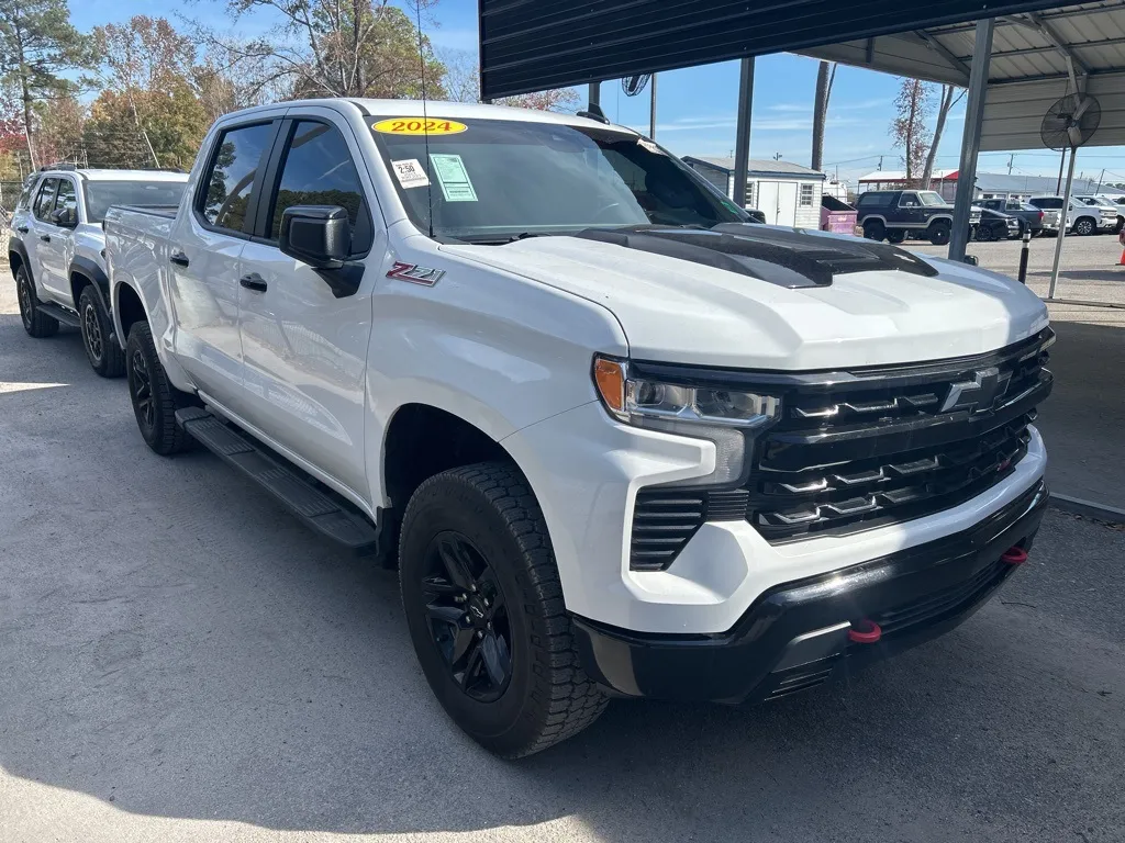 White 2024 Chevrolet Silverado 1500 LT Trail Boss for sale in Summerville, SC