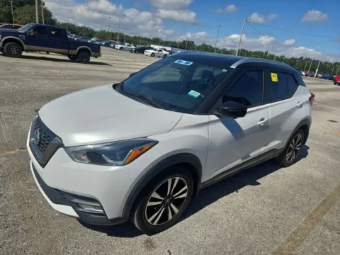Photos of 2019 Nissan Kicks SR for sale in Summerville, SC at Automaxx of the Carolinas